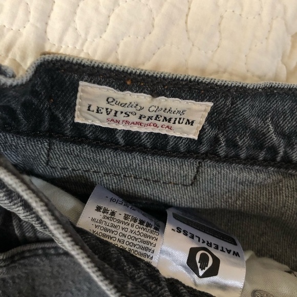 Levi’s 501 Denim Shorts Size 26 - Picture 3 of 4